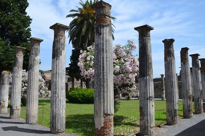 Pompeii: Guided Small Group Tour Max 6 People With Private Option - Common Questions