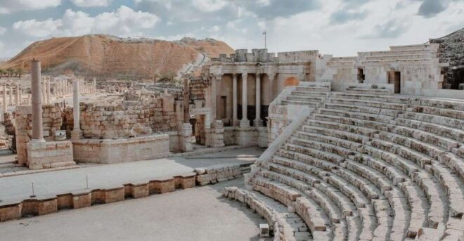 Pompeii & Naples Tour From Naples - Language Options and Pickup Locations