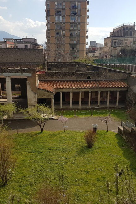 Pompeii: Oplontis Small Group Tour With an Archaeologist - Itinerary Highlights