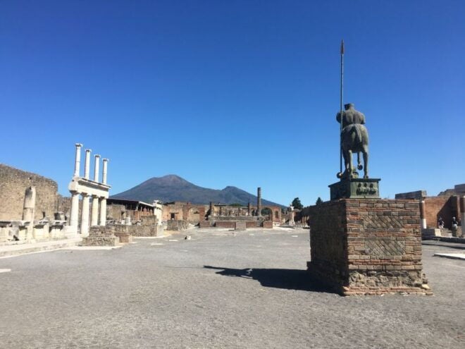 Pompeii: Pompeii & Herculaneum Private Guided Tour - Directions