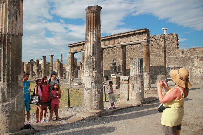 Pompeii, Positano, Amalfi Coast Semi-Private Tour With Lunch  - Naples - Positive Experiences and Recommendations