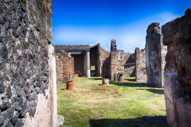 Pompeii: Private 2–Hour Archaeological Site Guided Tour - Tour Highlights