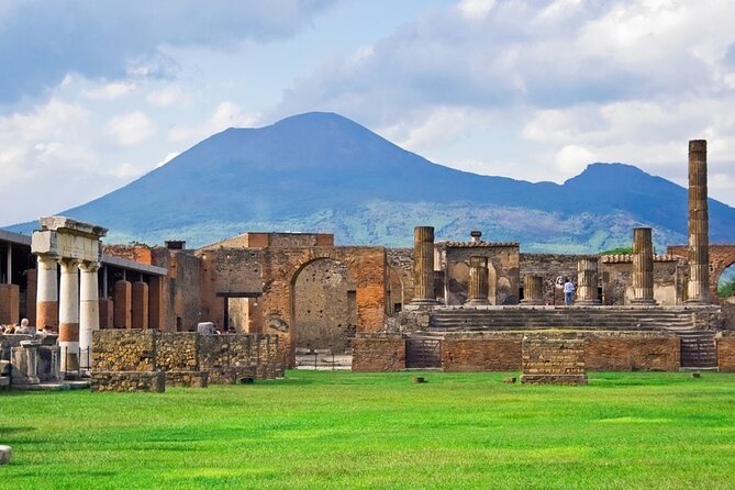 Pompeii PRIVATE Guided Tour for Kids and Families - Meeting Instructions