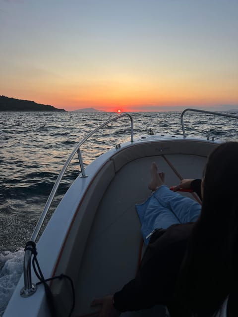 Pompeii: Private Sunset Cuise with Prosecco and Limoncello - An Immersive Look at the Experience