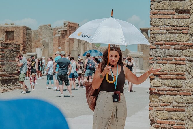 Pompeii Private Tour With an Archaeologist Guide - Tour Guide Excellence