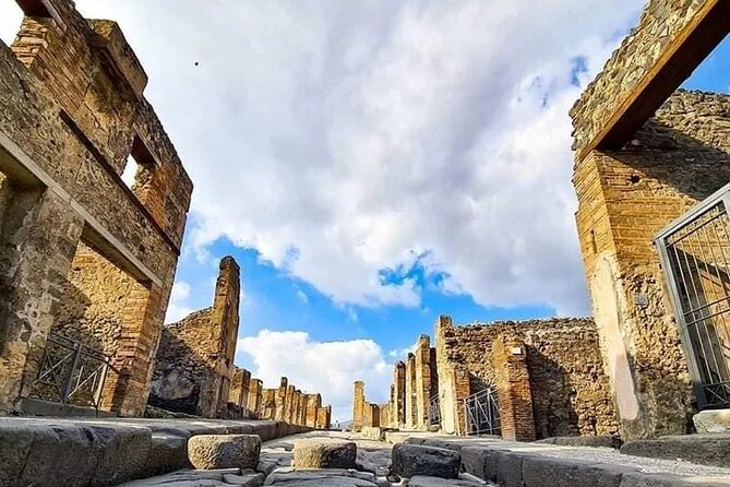 Pompeii Ruins and Wine Tour From Positano - Tour Highlights