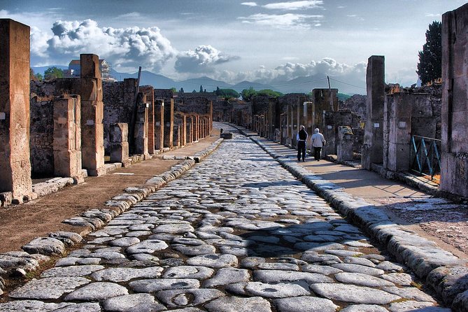 Pompeii Ruins & Wine Tasting With Lunch on Vesuvius With Private Transfer - Tour Overview