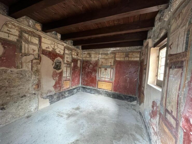 Pompeii Skip the Line Shared Group - Tour Details