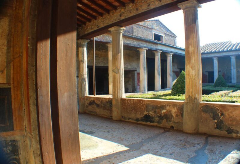 Pompeii: Skip-the-Line Tickets and Tour with Archaeologist - Who Is This Tour Best For?