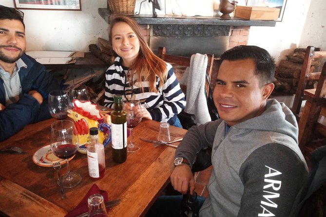 Pompeii Skiptheline and Mt Vesuvius With Lunch&Winetasting From Naples Port - Lunch and Wine-Tasting at Vesuvius