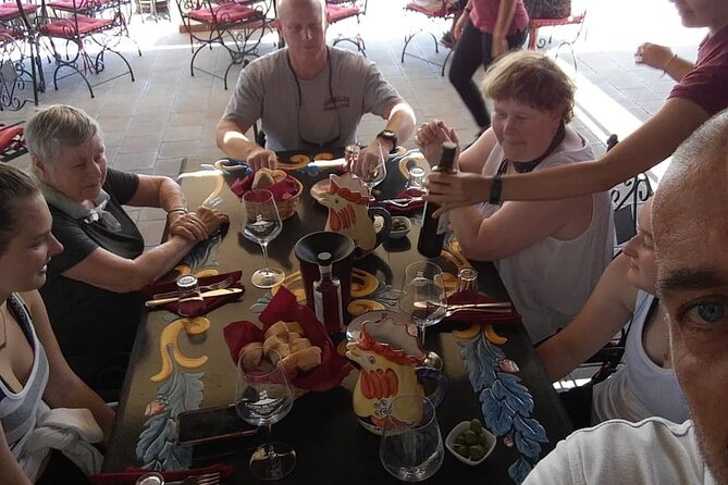 Pompeii Skiptheline With Lunch&Winetasting From Naples Cruise Port - Local Expert Guide in Pompeii