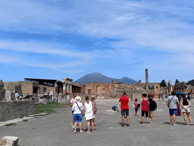 Pompeii: Small-Group Guided Tour With Skip-The-Line Entry - Meeting Point