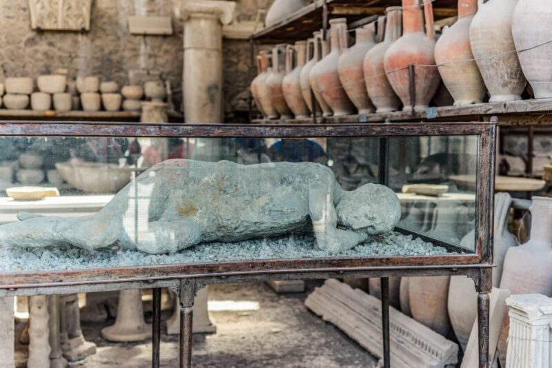 Pompeii: Small Group Tour with an Archaeologist - The Itinerary: What You’ll See and Experience