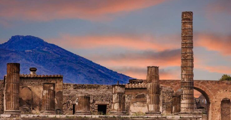Pompeii: Sunset Archaeological Tour With Archaeologist Guide - Booking Information