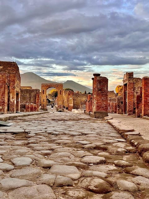 Pompeii sunset Tour: a visit away from the crowds - Who Should Consider This Tour?