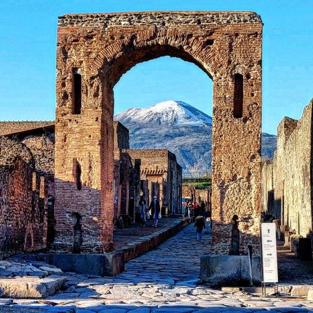 Pompeii: the Best Spot for Your Personal Card in Pompeii - Why Choose Pompeii for Personal Cards