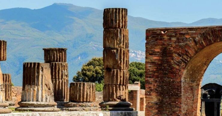 Pompeii: The Daily Life of Ancient Pompeii Private Tour - Tour Description