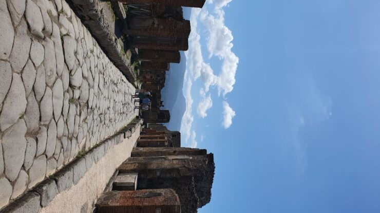 Pompeii: the Slow Tour - Good To Know