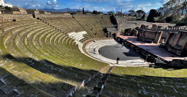 Pompeii : Theaters and the Garden of Fugitives - Historical Background of Pompeii