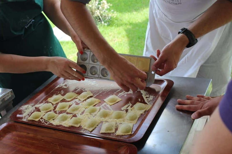 Pompeii: Tour of the Archaeological Excavations and Fresh Pasta Cooking Class - An In-Depth Look at the Tour Experience