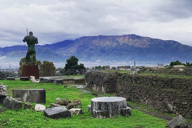 Pompeii Tour With LOCAL GUIDE and SKIP the LINE Entrance - Booking and Flexibility