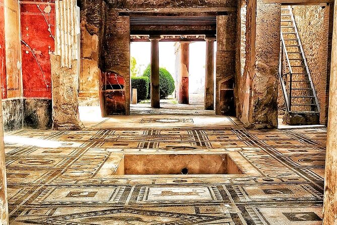 Pompeii Tour With LOCAL GUIDE and SKIP the LINE Entrance - End Point and Convenience