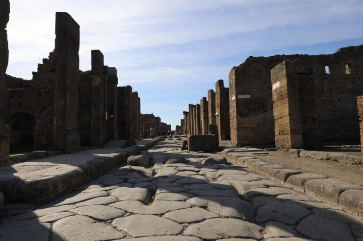 Pompeii & Vesuvius - Tour Details