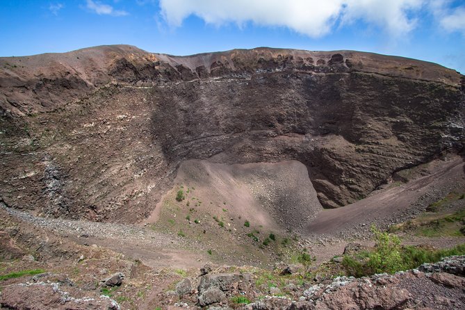 Pompeii, Vesuvius, Wine Tasting and Light Lunch All Inclusive - Hiking to the Top of Mount Vesuvius