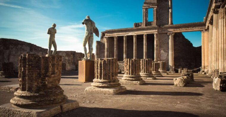 Pompeii & Virtual Museum Private 2-in-1 Kid's Tour - End of the Archaeological Tour