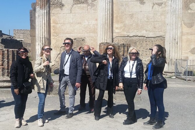 Pompeii: Walking Tour With 3D Glasses and With Entrance Ticket - Directions