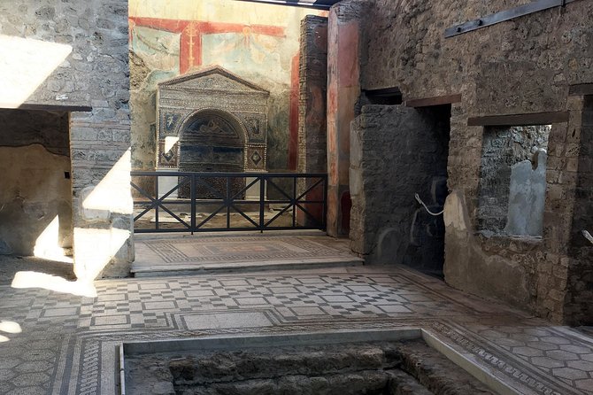 Pompeii With an Archaeologist, Small Group!!! - Common Questions