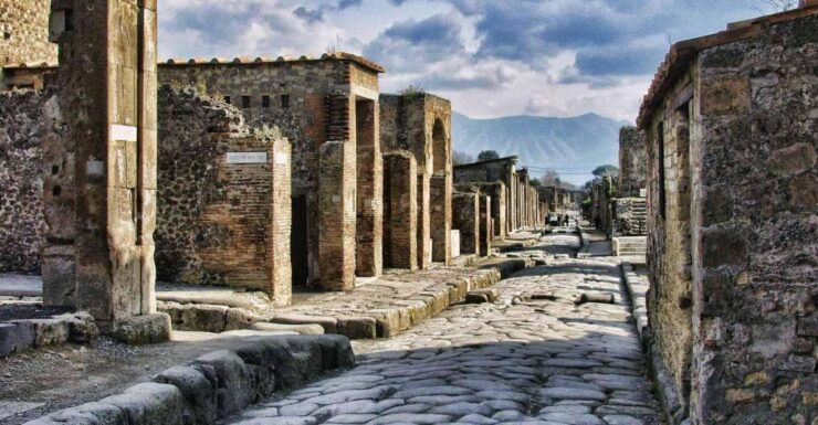 Pompeii With Full Lunch in a Winery - Activity Description