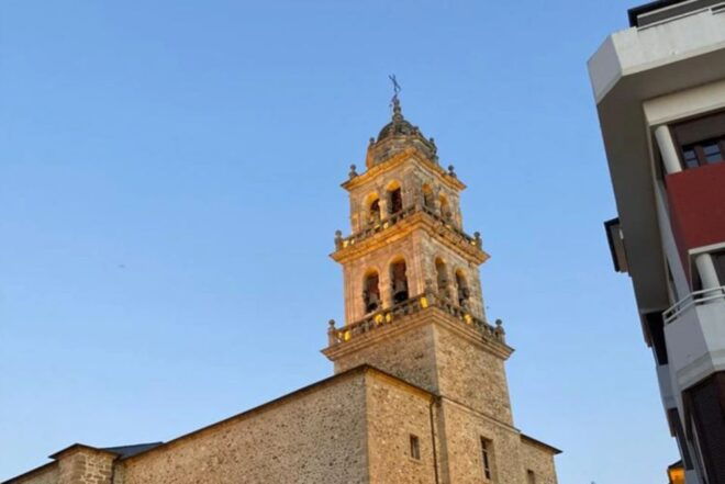 Ponferrada: Mysteries and Legends Guided Walking Tour - Tour Highlights