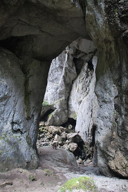 Ponor Fortress:1 day tour visit the greatest Romanian cave - Introduction: Why You Should Consider This Tour