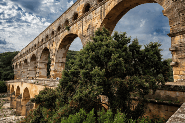 Pont Du Gard: Private Guided Tour - Languages Offered During the Tour