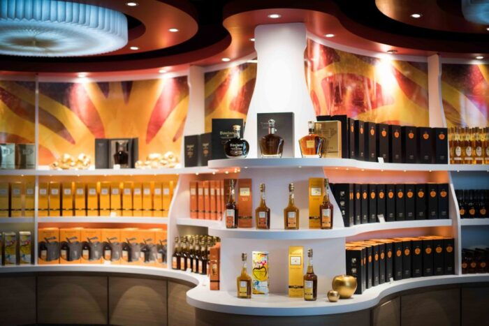 Pont-L'évêque: DISTILLERY PERE MAGLOIRE Entry With Tastings - Visitor Information and Accessibility