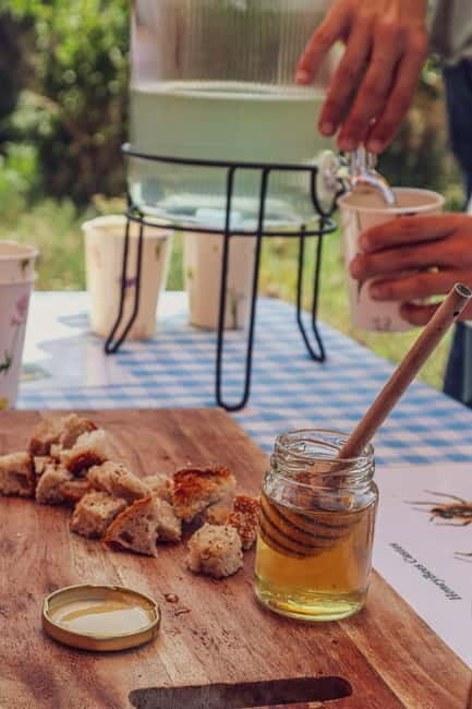 Ponta Delgada: Apiary Guided Tour - A Deep Dive Into the Tour Experience