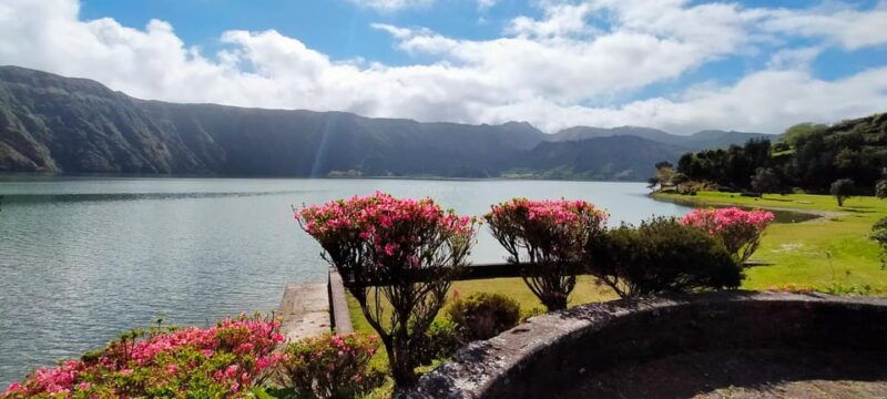 Ponta Delgada: Private Tour Sete Cidades Green e Blue Lakes - Good To Know