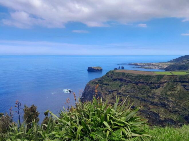 Ponta Delgada: Shore Excursion Sete Cidades & Furnas Volcano - Price and Duration