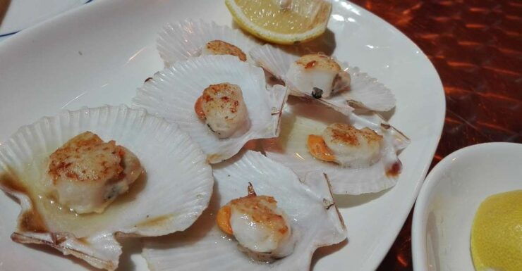 Pontevedra: Walking Tour and Galician Food Tasting - Experience Highlights