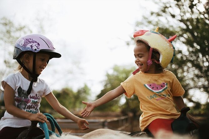 Pony Rides at North Shore Stables - Meeting and Pickup