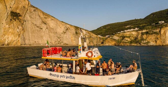 Ponza: Beach and Sunset Aperitif - Language Options