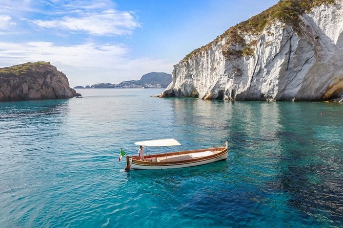 Ponza, Boat Trip on Board the Zannone 1954 - Tips for a Memorable Experience