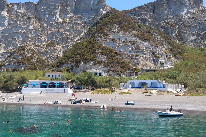 Ponza Private One Day Tour by Boat With Lunch and Aperitif - What to Expect