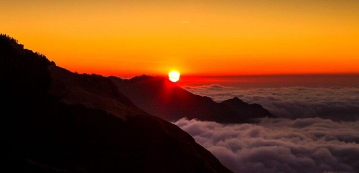 Poon Hill Sunrise Over The Himalaya: 2-Day Tour by 4wd Drive - Tour Duration and Availability