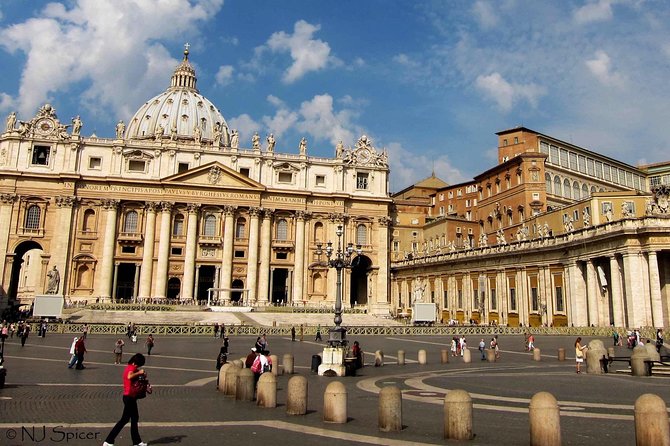 Pope Francis - General Audience and Vatican Museums - Explore the Vatican Museums