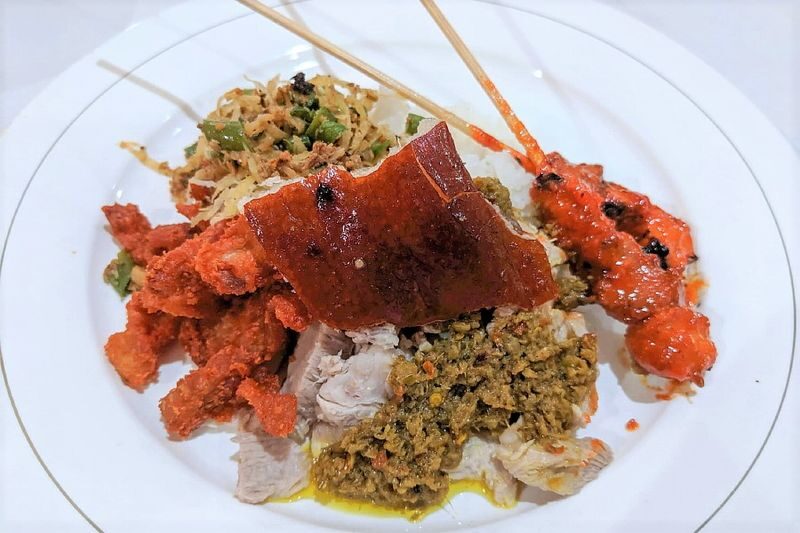 Popular Babi Guling (Suckling Pork) with Sightseeing Tour in Bali - A day built around one famous Balinese meal