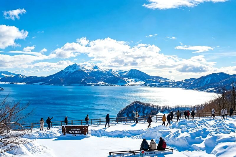 Popular Noboribetsu Must-Visit Day Tour in Hokkaido: Lake Toya & Showa-shinzan & Hell Valley & Lake Shikotsu Illumination (Optional Snowmobile Experience, Multiple Routes Available) - Showa-shinzan, bears and the cost of admission