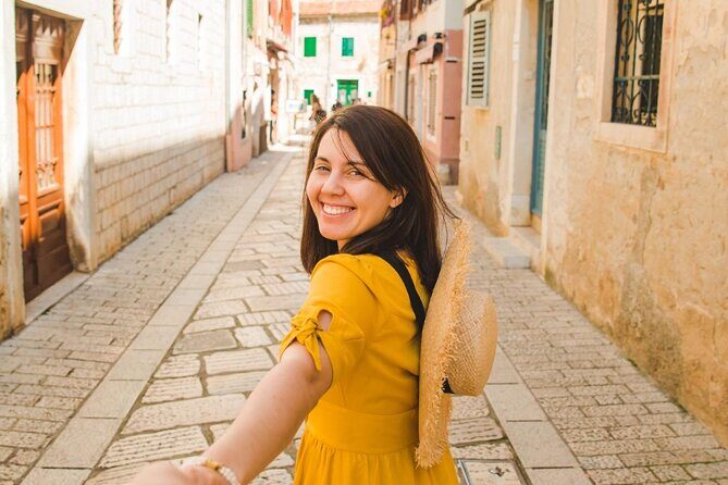 Pore - A Journey Through 4,000 Years of History - Introduction