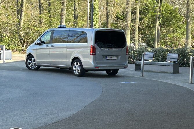 Port and Airport Transportation Services in Belgium - Booking and Confirmation Policy